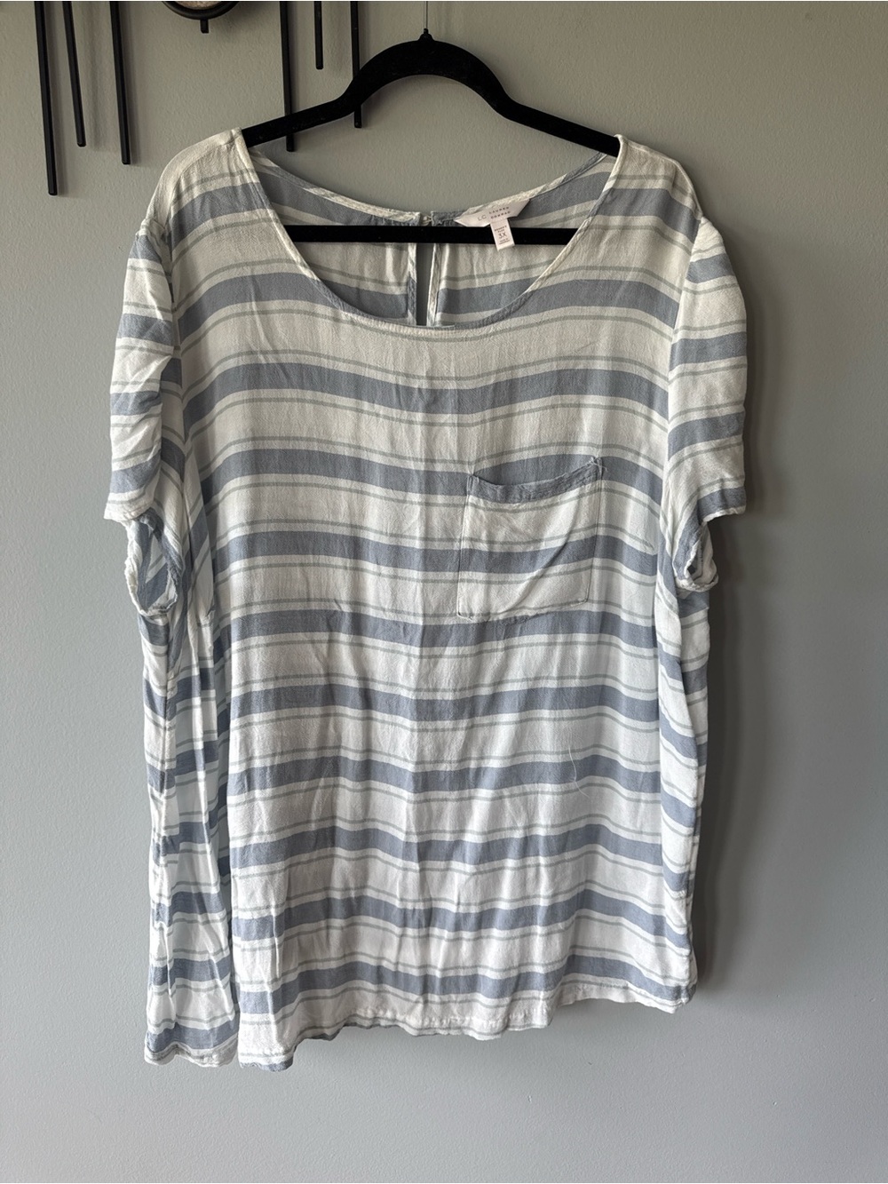 LC Lauren Conrad Light Blue & White Striped Short Sleeve Tee